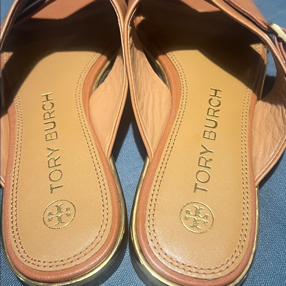 Delaney Crisscross Slide Sandal